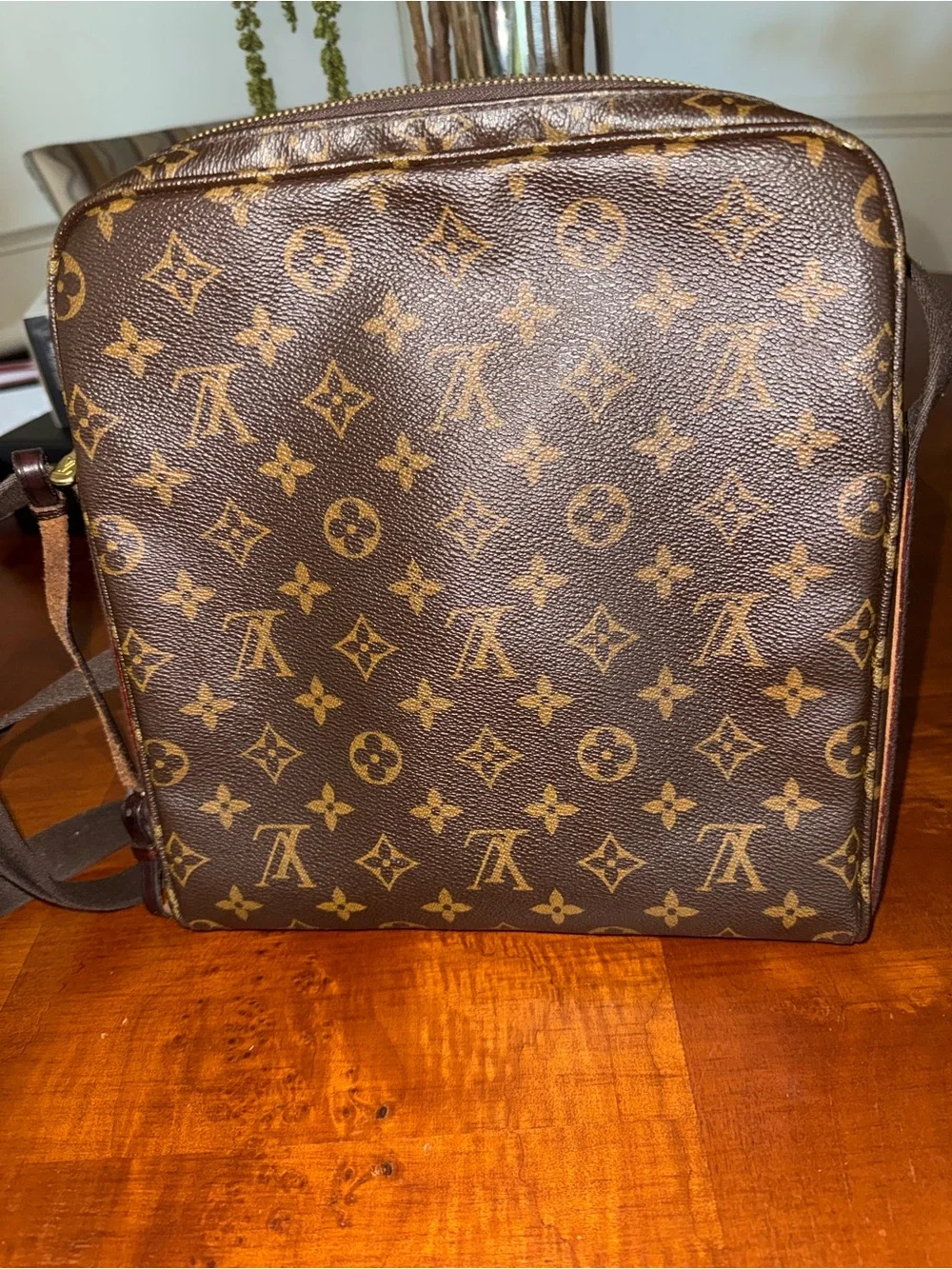Authentic Louis Vuitton Monogram Marceau GM Messenger